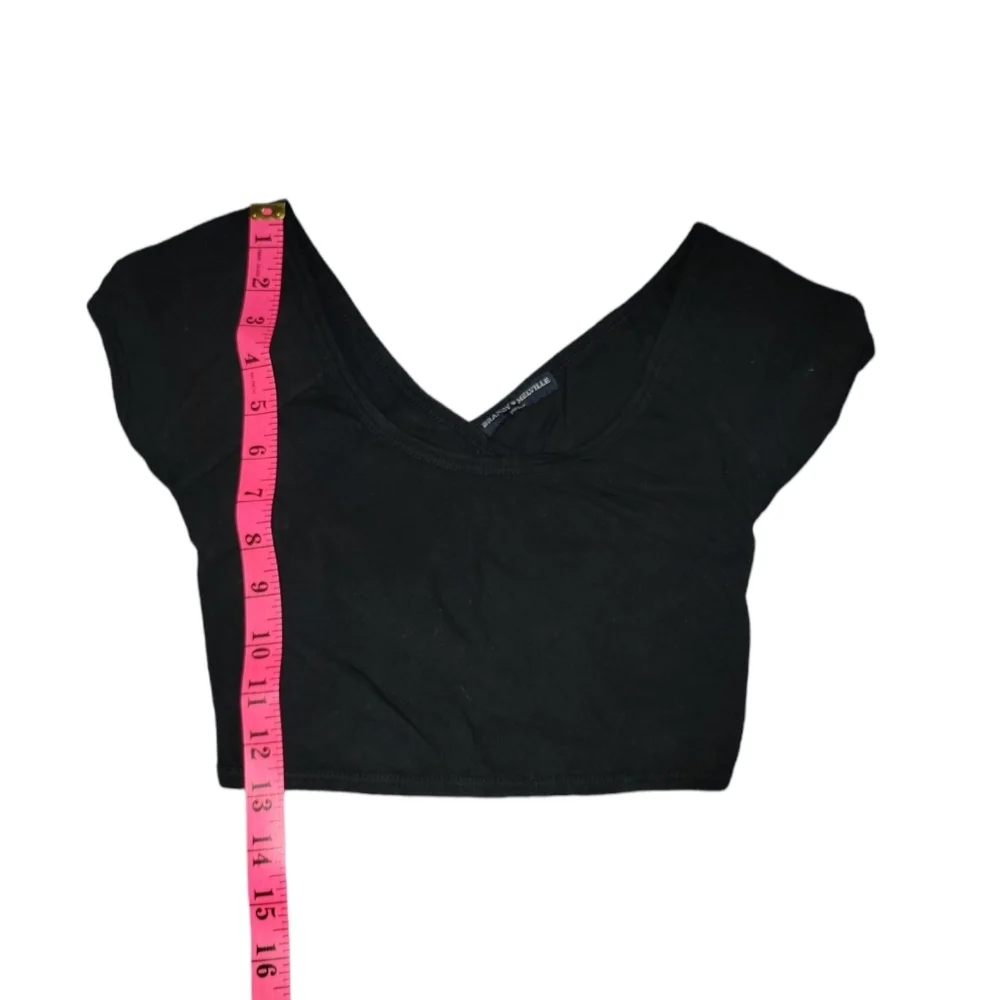 Brandy Melville Black Jimena Crop Top - Picture 7 of 7